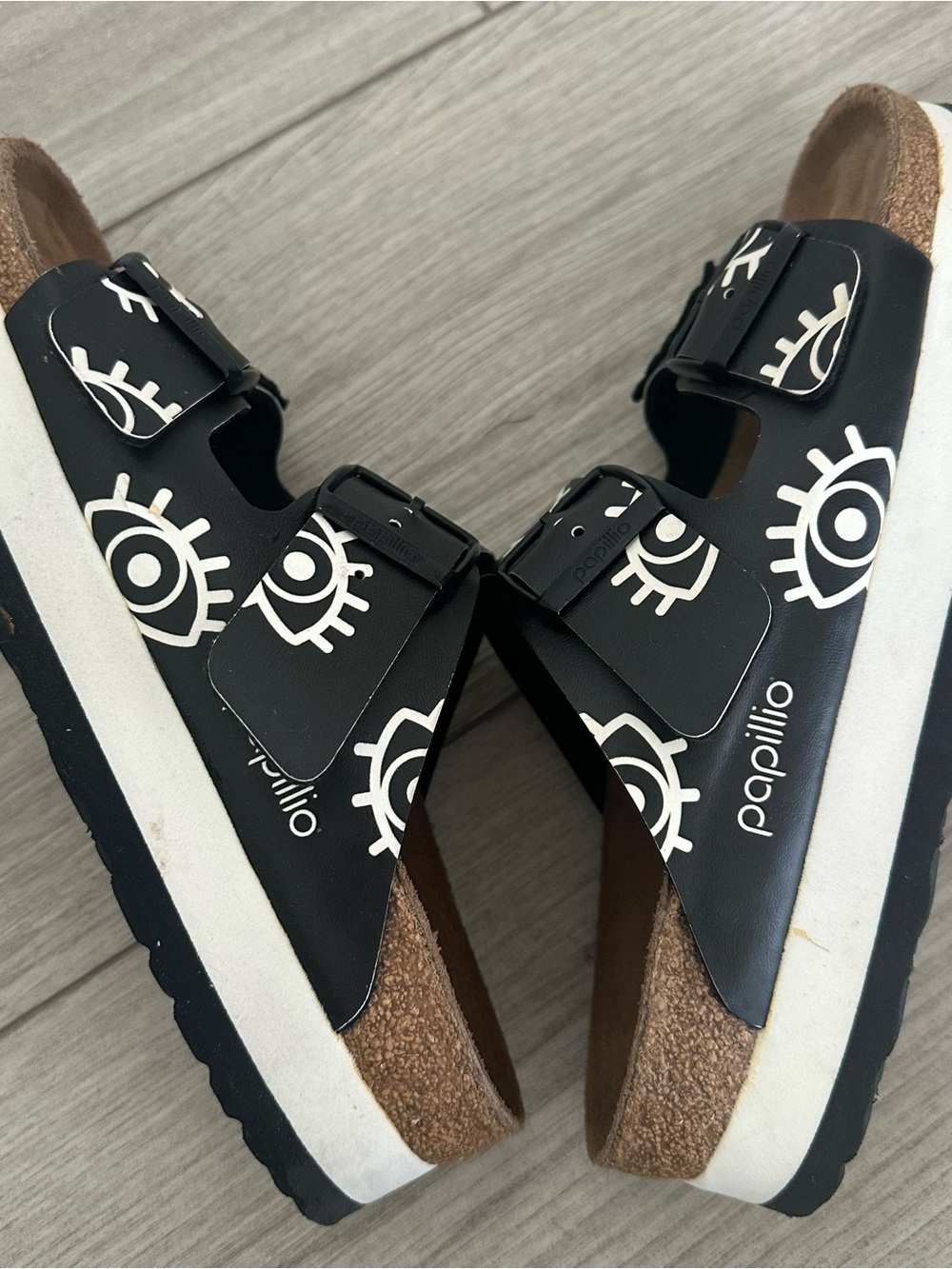 Papillio by Birkenstock Arizona Eye Graphic Slide Sandal Black/White - Picture 4 of 16